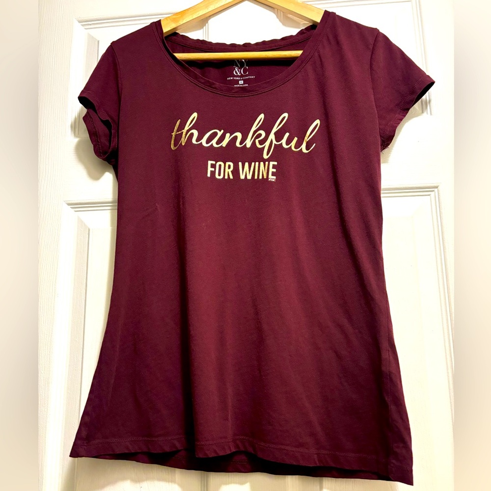 NY&CO “Thankful For Wine” Graphic T-shirt